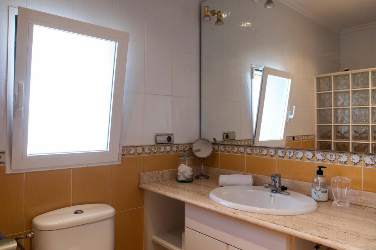 Florit Flats - The Orange Lemon Tree House Villa ลา เอเลียนา ภายนอก รูปภาพ