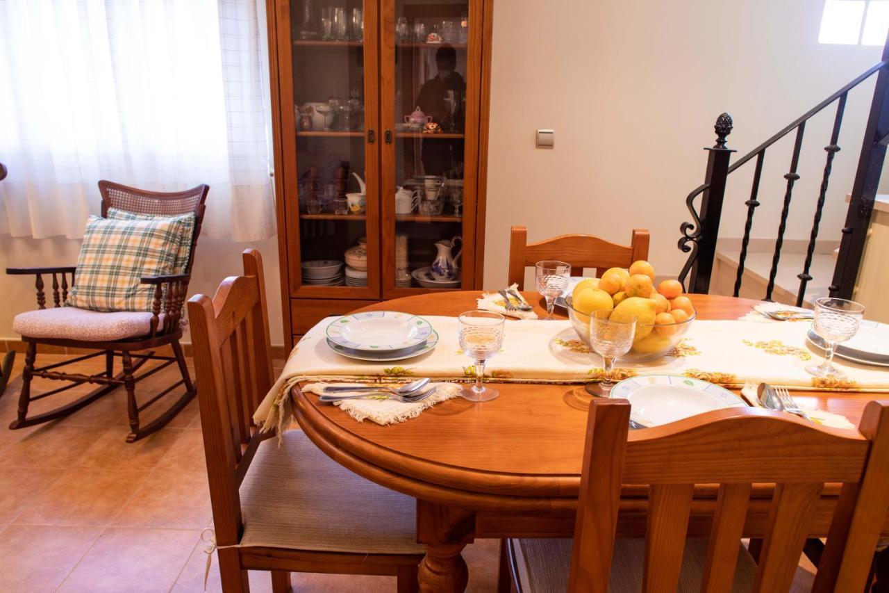 Florit Flats - The Orange Lemon Tree House Villa ลา เอเลียนา ภายนอก รูปภาพ