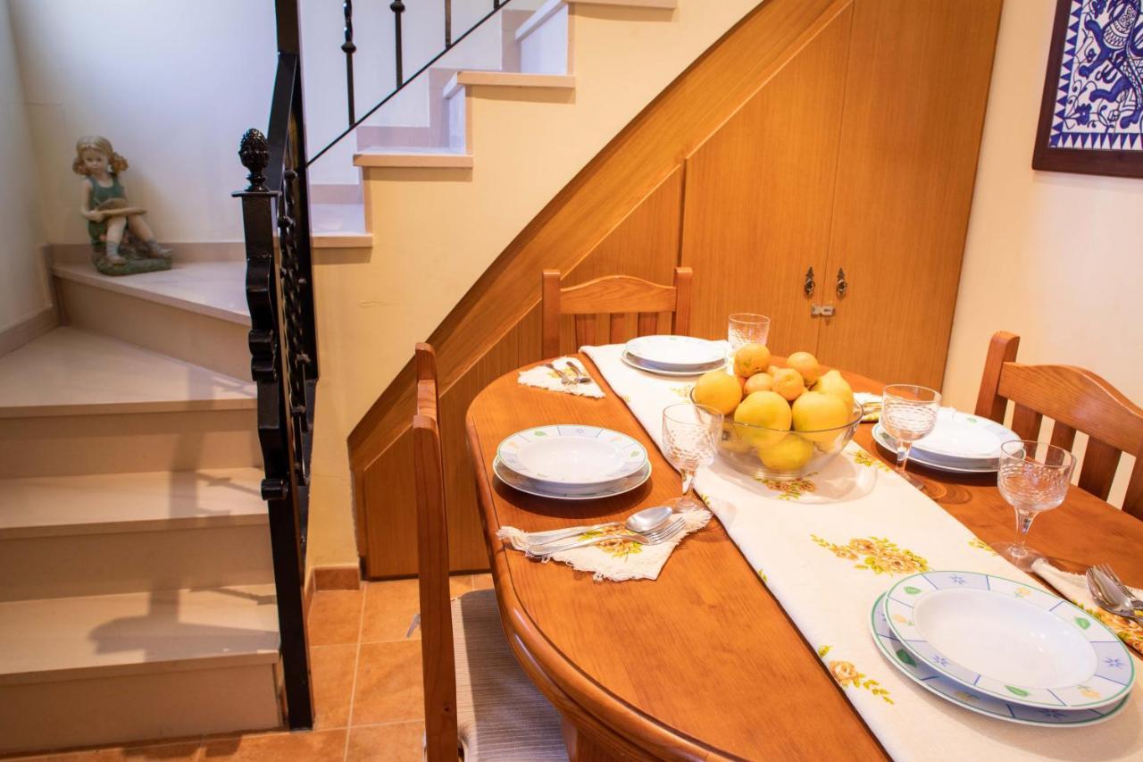 Florit Flats - The Orange Lemon Tree House Villa ลา เอเลียนา ภายนอก รูปภาพ