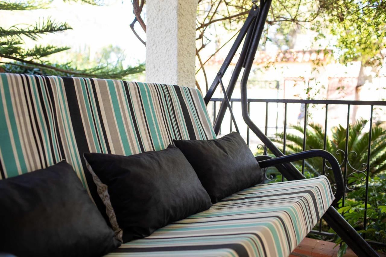 Florit Flats - The Orange Lemon Tree House Villa ลา เอเลียนา ภายนอก รูปภาพ