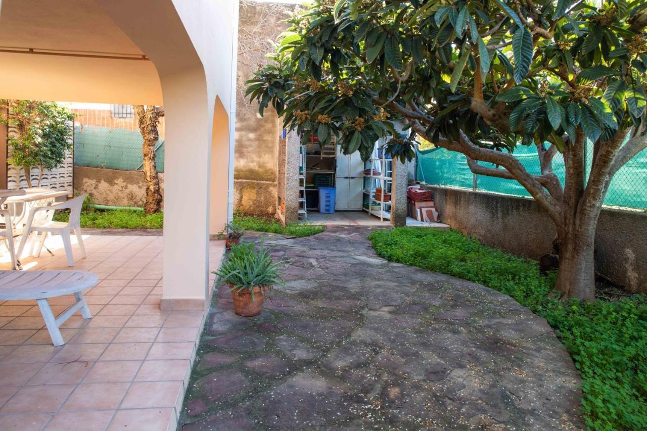 Florit Flats - The Orange Lemon Tree House Villa ลา เอเลียนา ภายนอก รูปภาพ